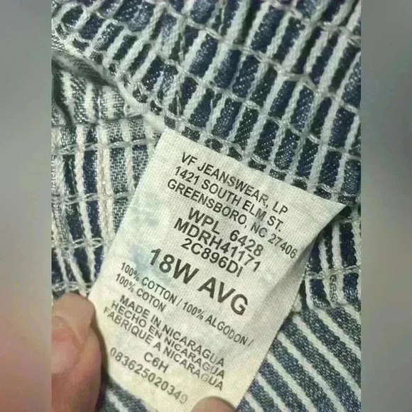 VF Jeanswear 18W Shorts - Picture 4 of 9